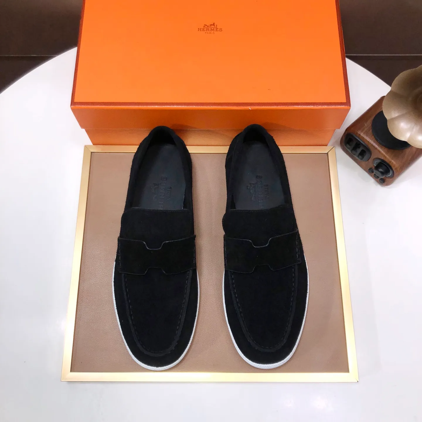 Men's shoes💰560💰[HERMES] (cowhide lining)🍀Italian top luxury🍀He does not pursue novel styles and gorgeous colors, but attracts the favor of successful men with his flawless, elegant and classic style. Formal leather shoes This very comfortable, simple and stable style allows you to easily match any style! The pattern is absolutely 1:1 refined from the original case, and we strive for excellence in materials, imported cowhide + cowhide lining💪💪💪extraordinary texture👍! .Code number: 39-45 (45 customized)